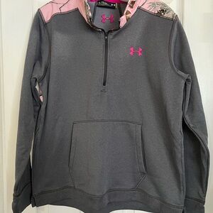 Women’s XL gray and pink camo 1/2 zip